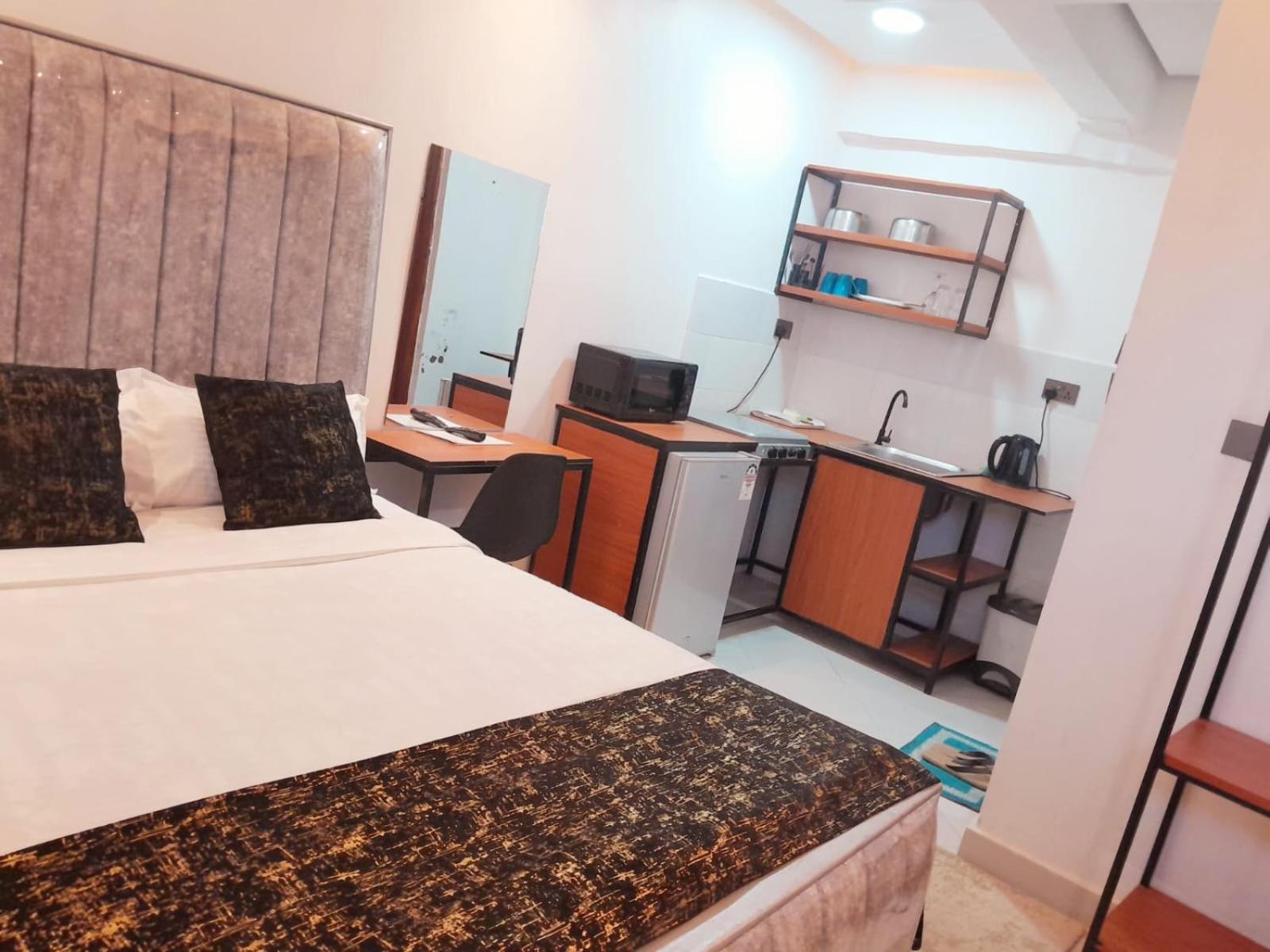 Sandalwood Suites Nakuru - Studios & One Bedroom Suites Exterior photo